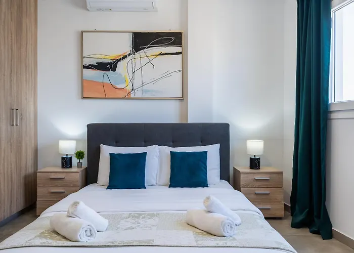 Hilltop 2-bedroom Апартаменты Ларнака