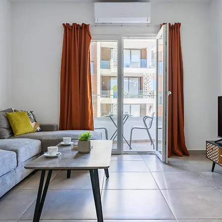Hilltop 2-bedroom *