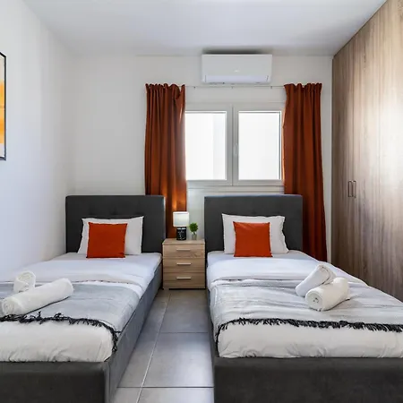 Hilltop 2-bedroom